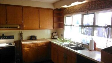 9 9th Ave, Wareham, MA 02571 - photo 3