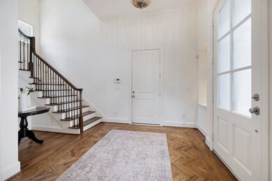 10 ft ceilings