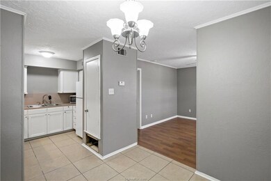 3906 Aspen St unit C, Bryan, TX 77801 - photo 7