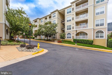 4561 Strutfield Ln unit 3414, Alexandria, VA 22311 - photo 3