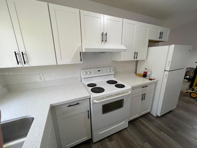 5040 Sanctuary Way unit B, West Palm Beach, FL 33417 - photo 2