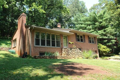 743 Shirley Rd Salem VA 24153-large-002-