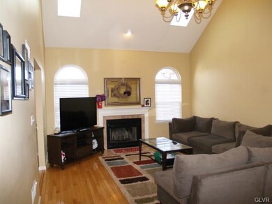 2171 Rolling Meadow Dr, Macungie, PA 18062 - photo 4