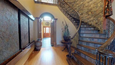 Photo 6