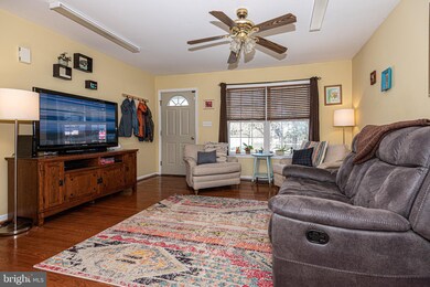 402 W 6th St, Laurel, DE 19956 - photo 7