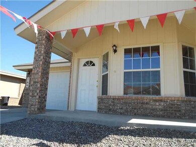 760 Desierto Bonito St, Horizon City, TX 79928 - photo 3