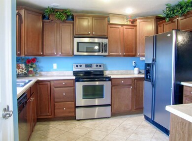 Super kitchen with stainless range/oven and dishwa