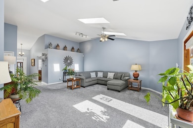 239 Laura Ln, Hobart, IN 46342 - photo 2