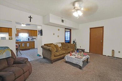 1719 N Stevens St, El Paso, TX 79903 - photo 6