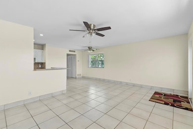 706 Saxony O unit 7060, Delray Beach, FL 33446 - photo 3