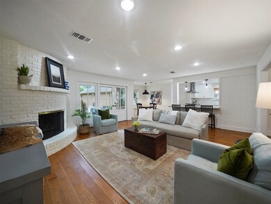 5015 Moss Hollow Ct, Houston, TX 77018 - photo 6