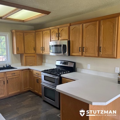 1001 Ping Ct, Ulysses, KS 67880 - photo 7