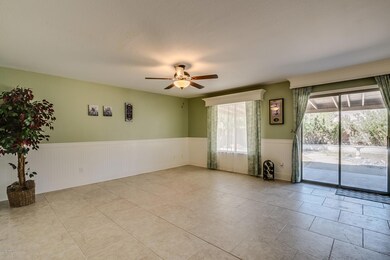 Spacious Livingroom