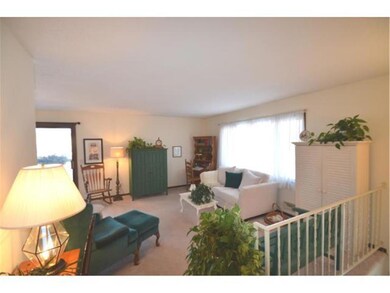 Spacious, light bright upper level living room loc