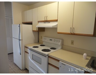 201 Thorndike St unit 13, Lowell, MA 01852 - photo 3