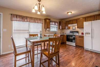 6806 Currington Circle-24