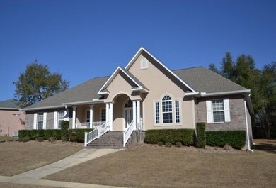 118 Leonine Hollow 02 Front View