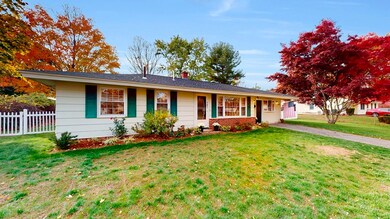 107 Yvonne Rd, Bellingham, MA 02019 - photo 2