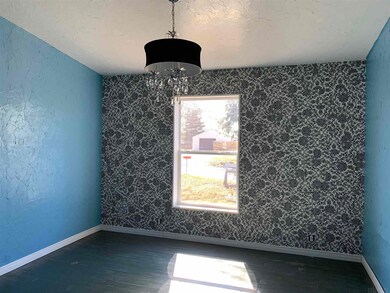 420 W 11th St, Warren, IN 46792 - photo 4