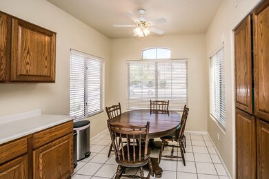 1223 E Saint John Rd-4