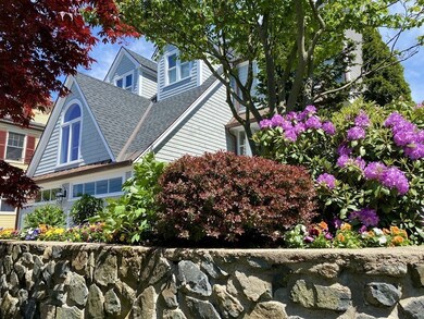 8 Walnut St, Marblehead, MA 01945 - photo 6