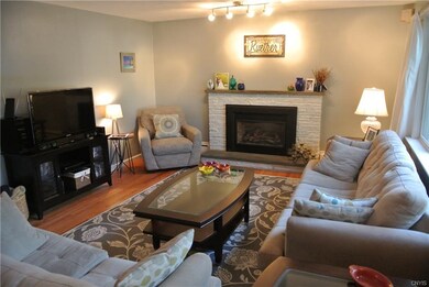 Living Room w/ Gas Fireplace
