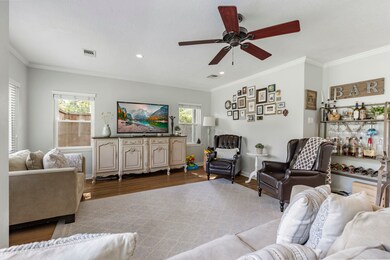 982 W 42nd St, Houston, TX 77018 - photo 5