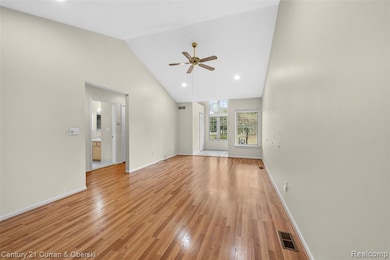 9 Canfield Cir, Dearborn Heights, MI 48127 - photo 3