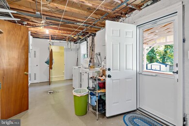 9705 Woodberry St, Lanham, MD 20706 - photo 3