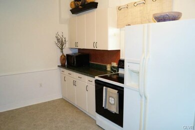 2215 W Washington St, Allentown, PA 18104 - photo 4