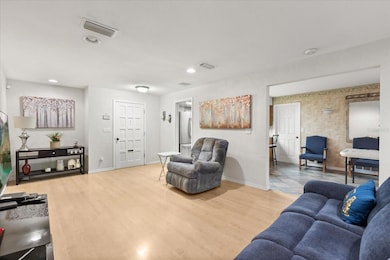 999 Eleanor Ave, Deltona, FL 32725 - photo 5