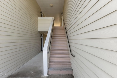 29-web-or-mls-AZ3A2596