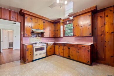 2067 Edinburgh Ave, Baton Rouge, LA 70808 - photo 4