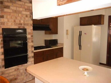 Kitchen. BUILT-INS IN KITCHEN.