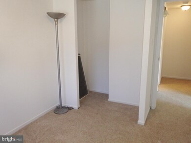 554 West Ct unit 554, Glen Burnie, MD 21061 - photo 7