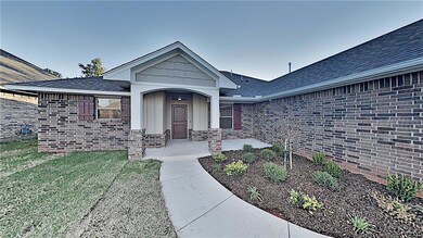 7065 Hidden Trail Ln, Warr Acres, OK 73132 - photo 3