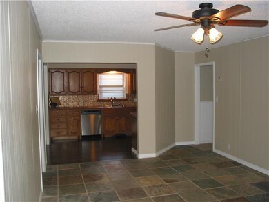 1923 N Bell Ave, Shawnee, OK 74804 - photo 7