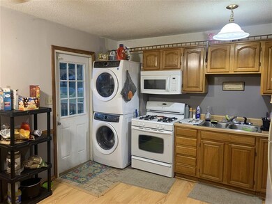 11 Columbian Ave, Bluffton, IN 46714 - photo 6