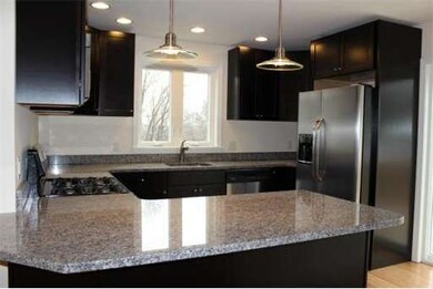 237 3rd St unit B, Lowell, MA 01850 - photo 4