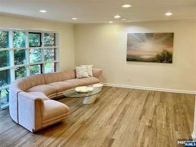 526 Rutland Ave, Teaneck, NJ 07666 - photo 3