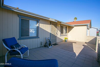 6044 W Hubbell St - Front of House - Por