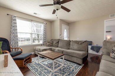 148 Gentry Ln, Mount Washington, KY 40047 - photo 5