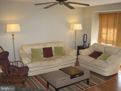 8315 Duck Hawk Way unit 72, Lorton, VA 22079 - photo 6