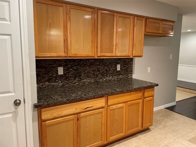 6919 N Oak Bend Dr, Alvin, TX 77511 - photo 6