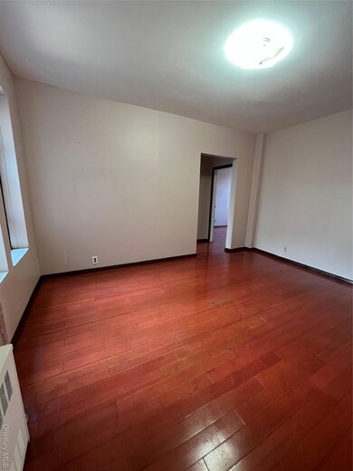 38-05 65th St unit 2F, Woodside, NY 11377 - photo 3