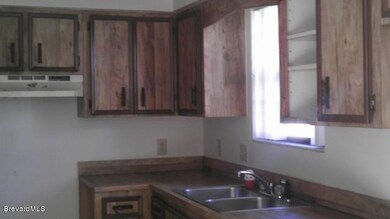 Great Cabinet Storage in Kitchen
