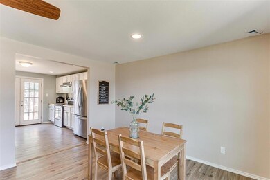 218 Spring Valley Cir, Azle, TX 76020 - photo 3