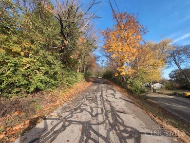 9554 Nicholson Rd, Miamisburg, OH 45342 - photo 3