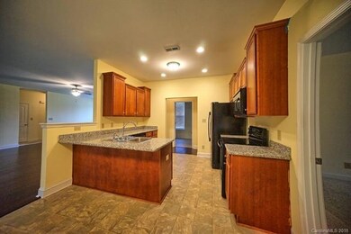 124 Ravencrest Dr unit 1, Statesville, NC 28625 - photo 7