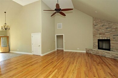 319 Lakeshore Cir, Georgetown, KY 40324 - photo 6